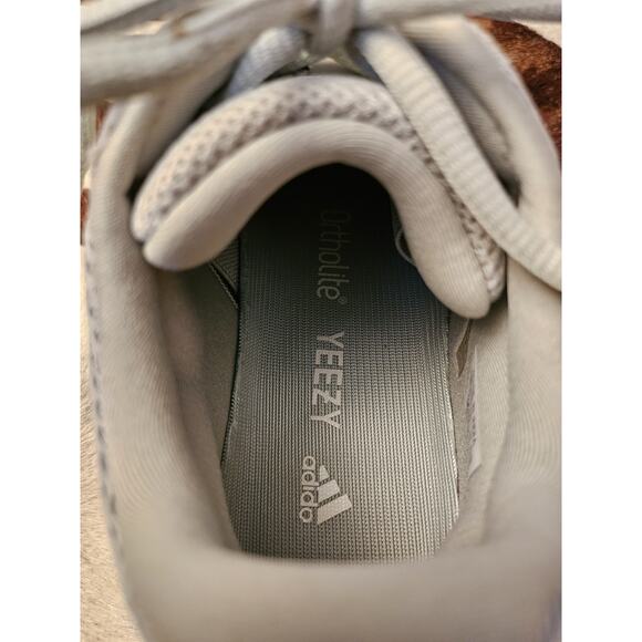 Adidas Yeezy Boost 700 Size 6.5 Salt main image 3